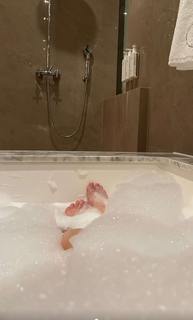 Natalie Noel Mariduena feet photo thumbnail