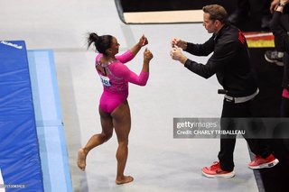 Simone Biles feet photo thumbnail