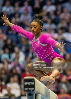 Simone Biles feet photo thumbnail