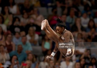 Simone Biles feet photo thumbnail