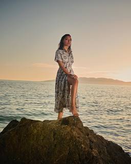 Caterina Balivo feet photo thumbnail