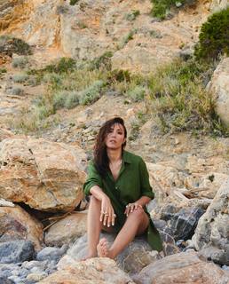 Caterina Balivo feet photo thumbnail