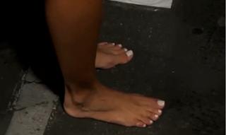Juliana Salimeni feet photo thumbnail