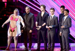 Rebel Wilson feet photo 1