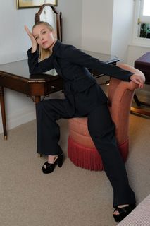 Annabelle Wallis feet photo 2