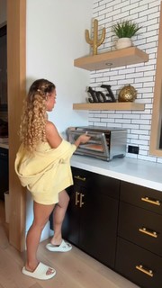Jena Frumes feet photo thumbnail