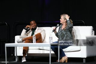 Melissa Joan Hart feet photo thumbnail
