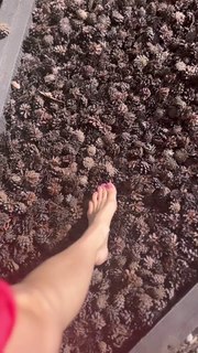 Joanna Jablczynska feet photo thumbnail