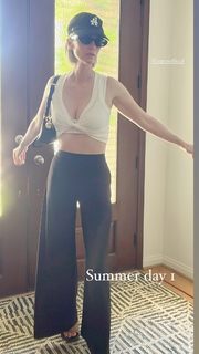 January Jones feet photo 5
