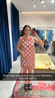 Natalie Noel Mariduena feet photo thumbnail