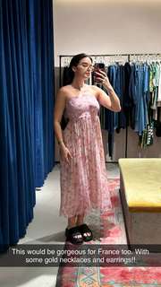 Natalie Noel Mariduena feet photo thumbnail