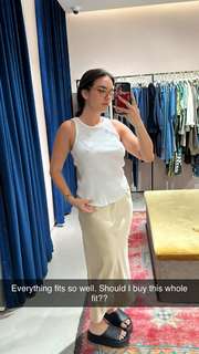 Natalie Noel Mariduena feet photo thumbnail