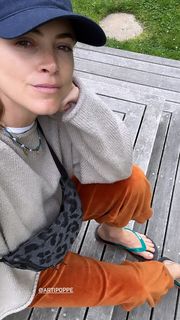 Emily Wickersham feet photo 2
