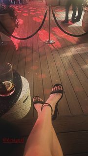 Paris Jackson feet photo thumbnail