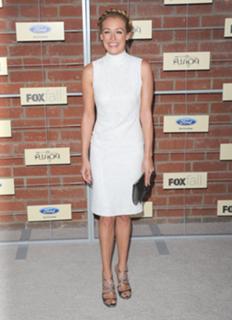 Cat Deeley feet photo thumbnail