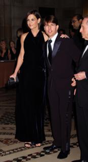 Katie Holmes feet photo thumbnail