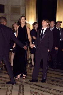 Katie Holmes feet photo thumbnail