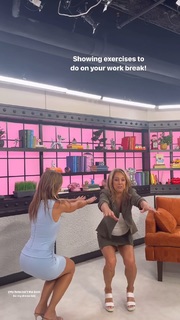 Denise Austin feet photo thumbnail