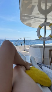 Xenia Tchoumitcheva feet photo thumbnail
