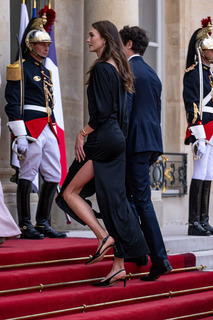 Karlie Kloss feet photo thumbnail