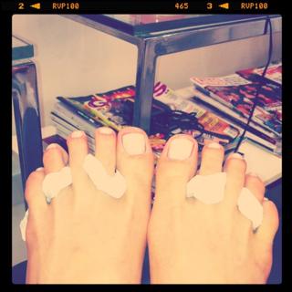 Sabrina Sato feet photo thumbnail