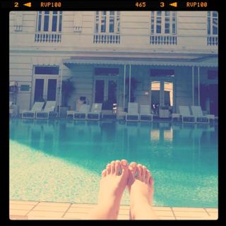 Sabrina Sato feet photo thumbnail