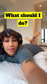 Queen Naija feet photo thumbnail