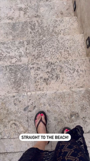 Justine Ezarik feet photo thumbnail