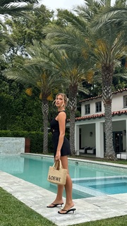 Kara Del Toro feet photo thumbnail