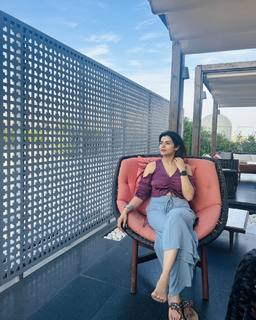 Poonam Yadav feet photo thumbnail