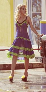 Rita Ora feet photo thumbnail