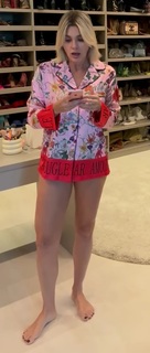 Flávia Alessandra feet photo thumbnail