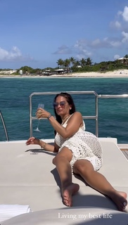 Rocsi Diaz feet photo thumbnail