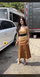 Jannat Zubair Rahmani feet photo thumbnail