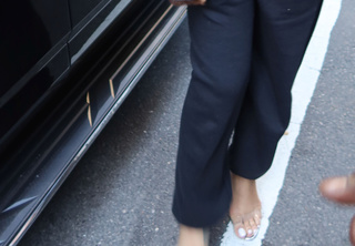 Rihanna feet photo thumbnail