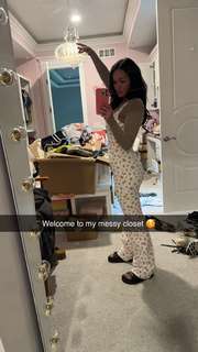 Brittney Smith feet photo thumbnail