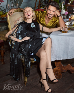 Naomi Watts feet photo thumbnail