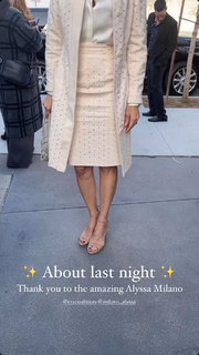Kim Raver feet photo thumbnail