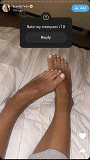 Scarlet Vas feet photo thumbnail
