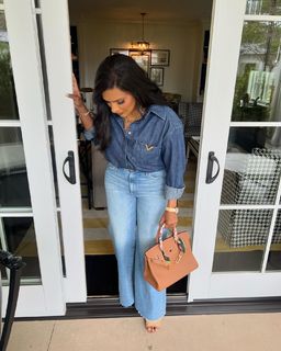 Mindy Kaling feet photo thumbnail