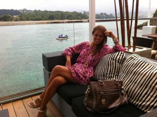 Paula Echevarría feet photo thumbnail