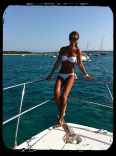 Paula Echevarría feet photo thumbnail