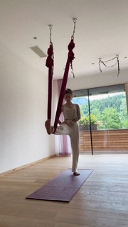 Paris Jackson feet photo thumbnail