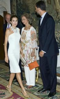 Queen Letizia of Spain feet photo thumbnail