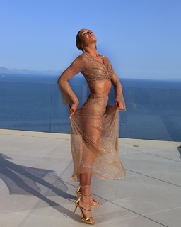 Lola Weippert feet photo thumbnail
