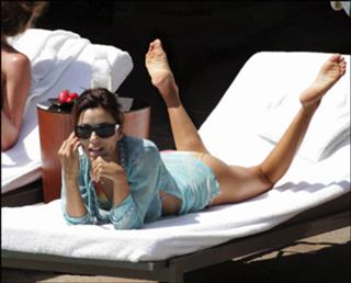 Eva Longoria feet photo thumbnail