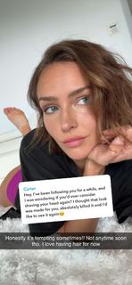 Rachel Cook feet photo thumbnail