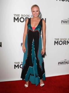 Malin Akerman feet photo thumbnail