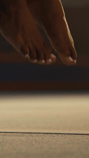 Simone Biles feet photo thumbnail