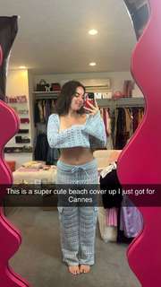 Natalie Noel Mariduena feet photo thumbnail